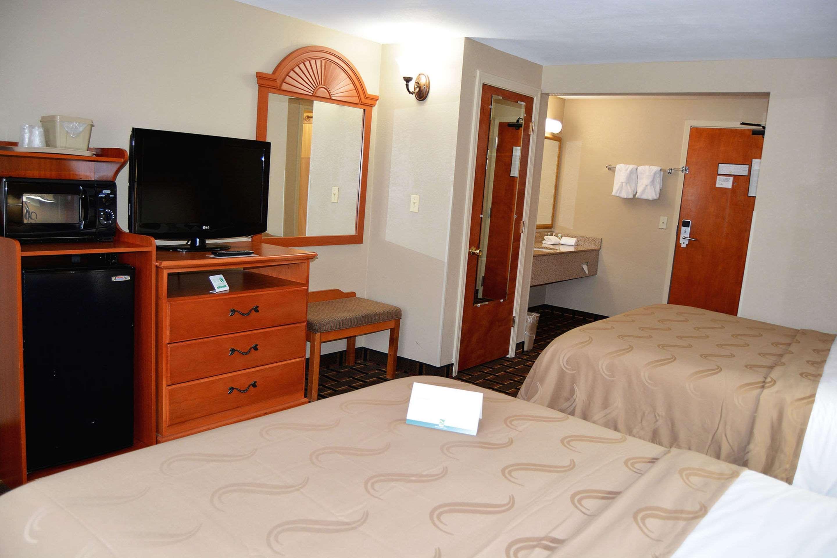 Quality Inn Raynham - Taunton Exterior foto