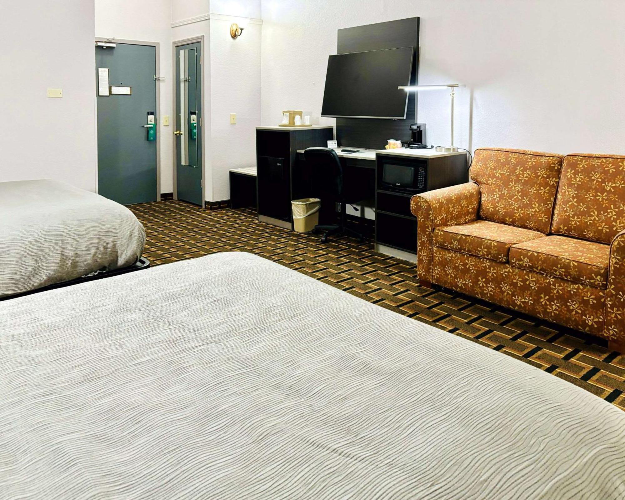 Quality Inn Raynham - Taunton Exterior foto